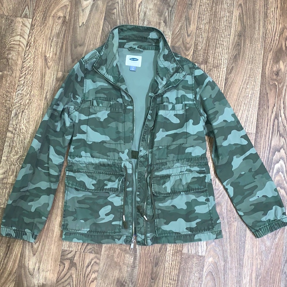 Hardly worn military jacket from old navy size L